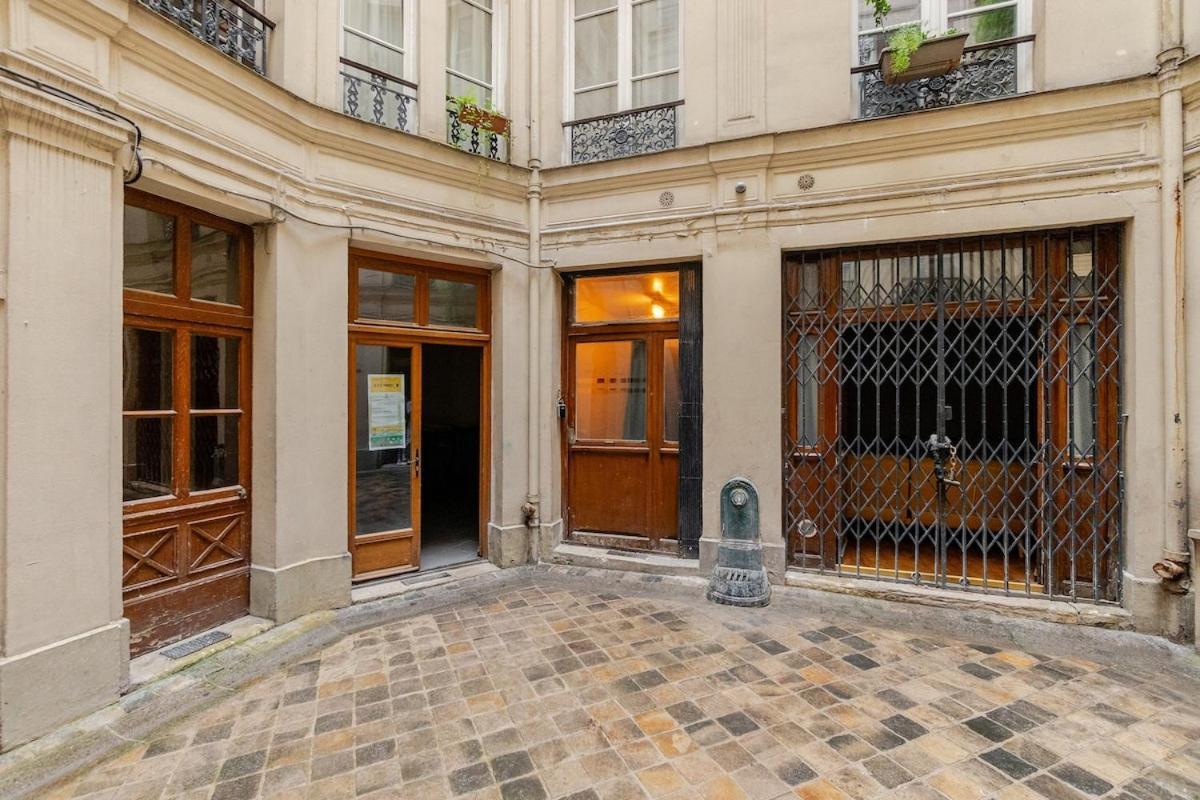 Studio Paris - Metro 7 Cadet - Quartier Faubourg-Montmartre Exterior foto